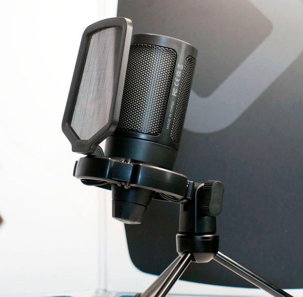 Микрофон Fifine Ampligame A6V, конденсаторный | Тренога в комплекте | RGB подсветка 27-13 фото