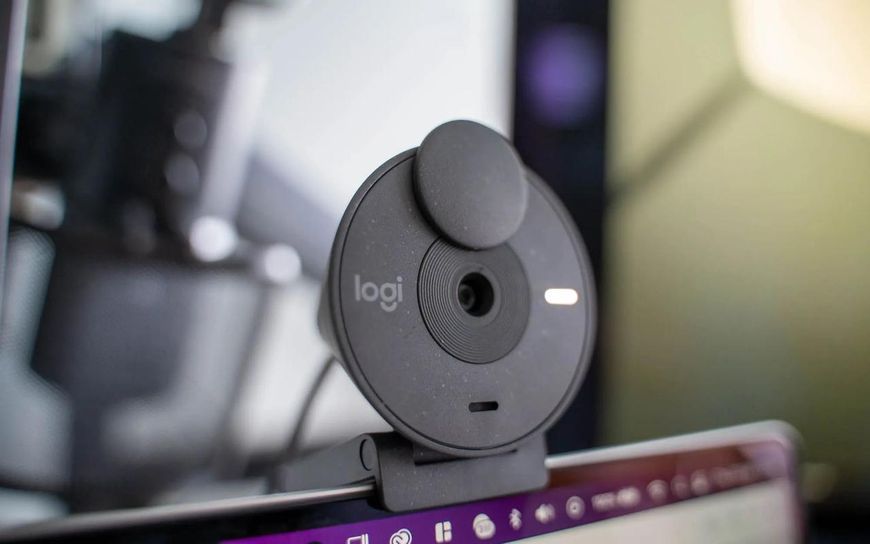 Вебкамера Logitech Brio 300 1080p Webcam 7-13 фото